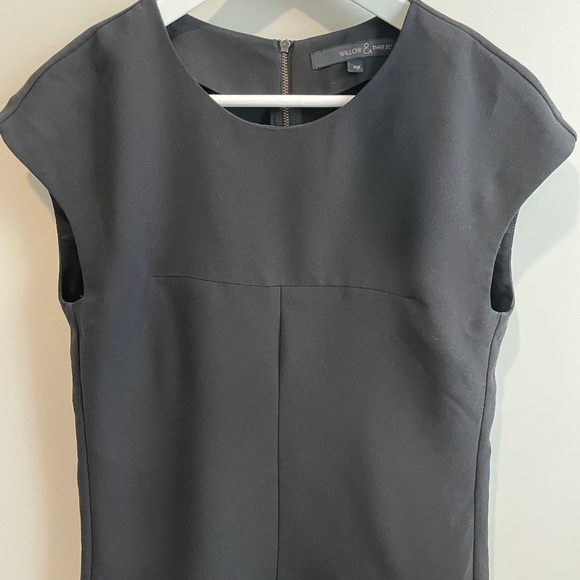 Black structured blouse - Picture 1 of 2